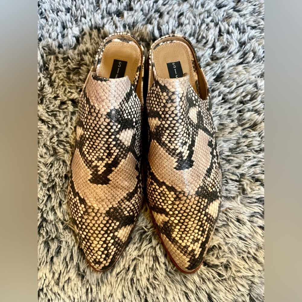 Steven by Steve Madden Deney Mule Loafer Snake Print Leather Size 8 Very Good C